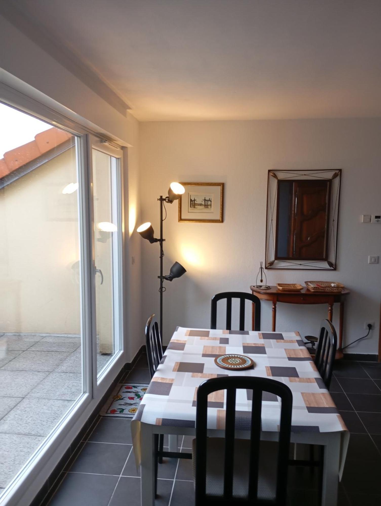 La Bonne Adresse Apartment Woippy ภายนอก รูปภาพ
